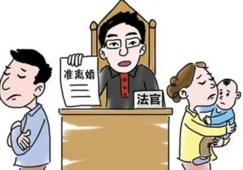 被告在开庭前需要提交什么材料和证据